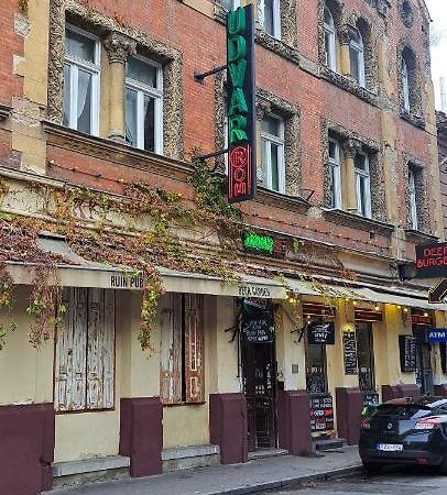 6-Pack Apartment In The Party District Budapesta Exterior foto