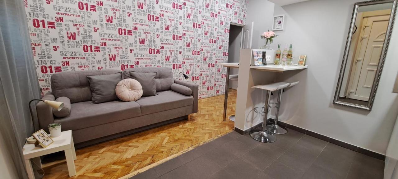 6-Pack Apartment In The Party District Budapesta Exterior foto